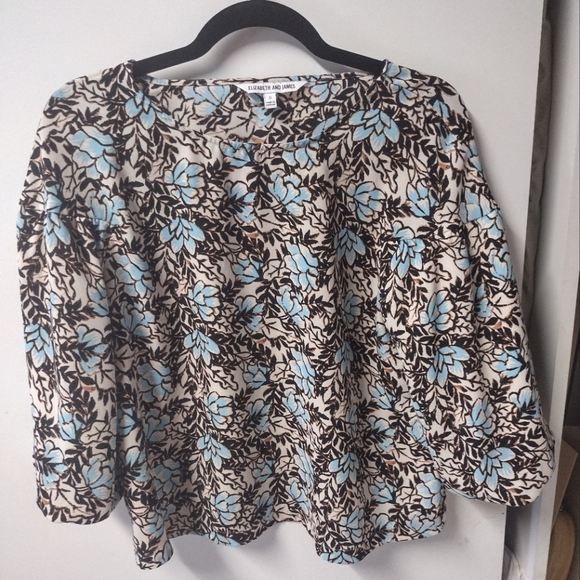 Wintry Blouse - Picture 1 of 4